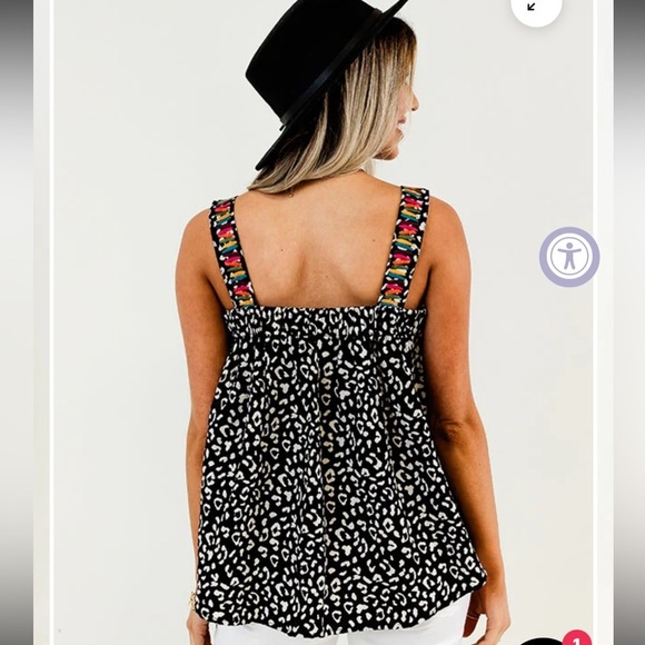 THML embroidered “The Perfect Timing” shift top size small - Picture 3 of 10